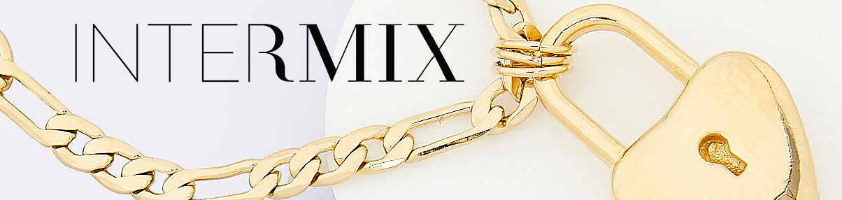 LARUICCI's in The Mix