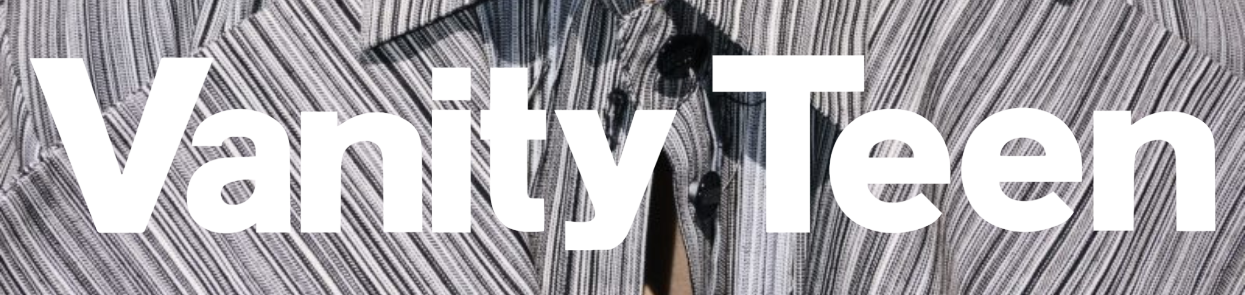 LARUICCI X VANITY TEEN