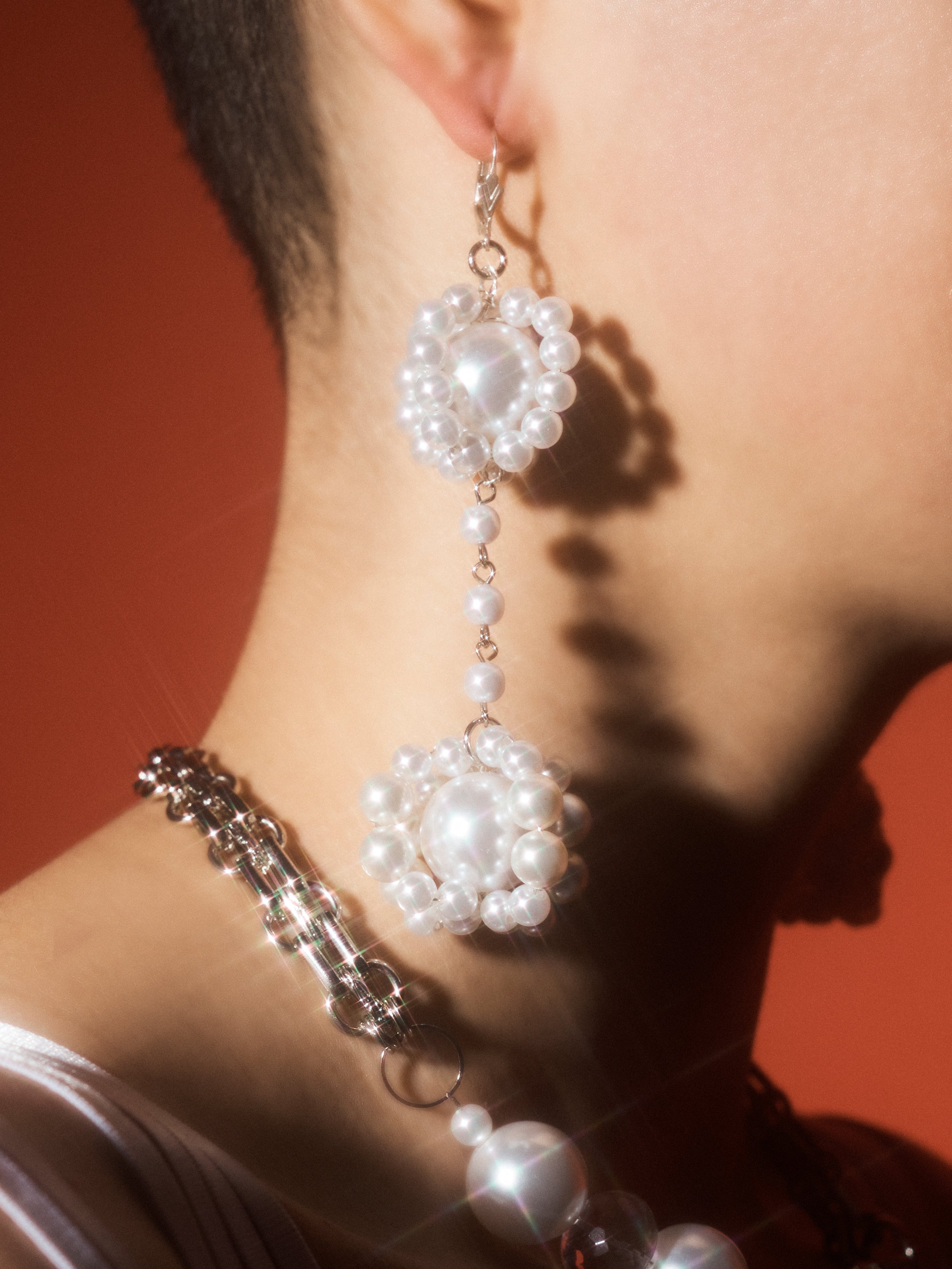 BOUCLES D'OREILLES TÊTE EN L'AIR