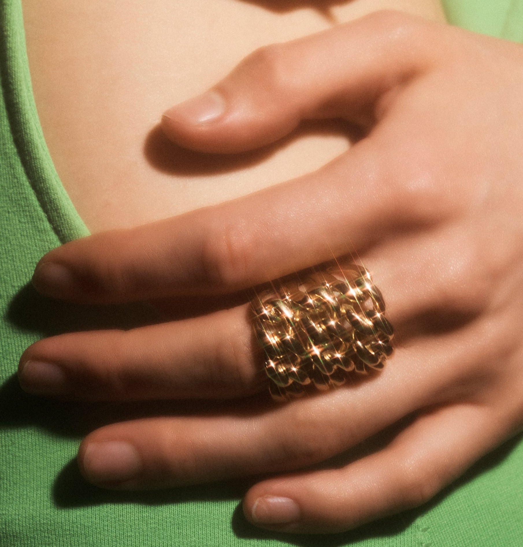 HEARTBREAK HOTEL RING