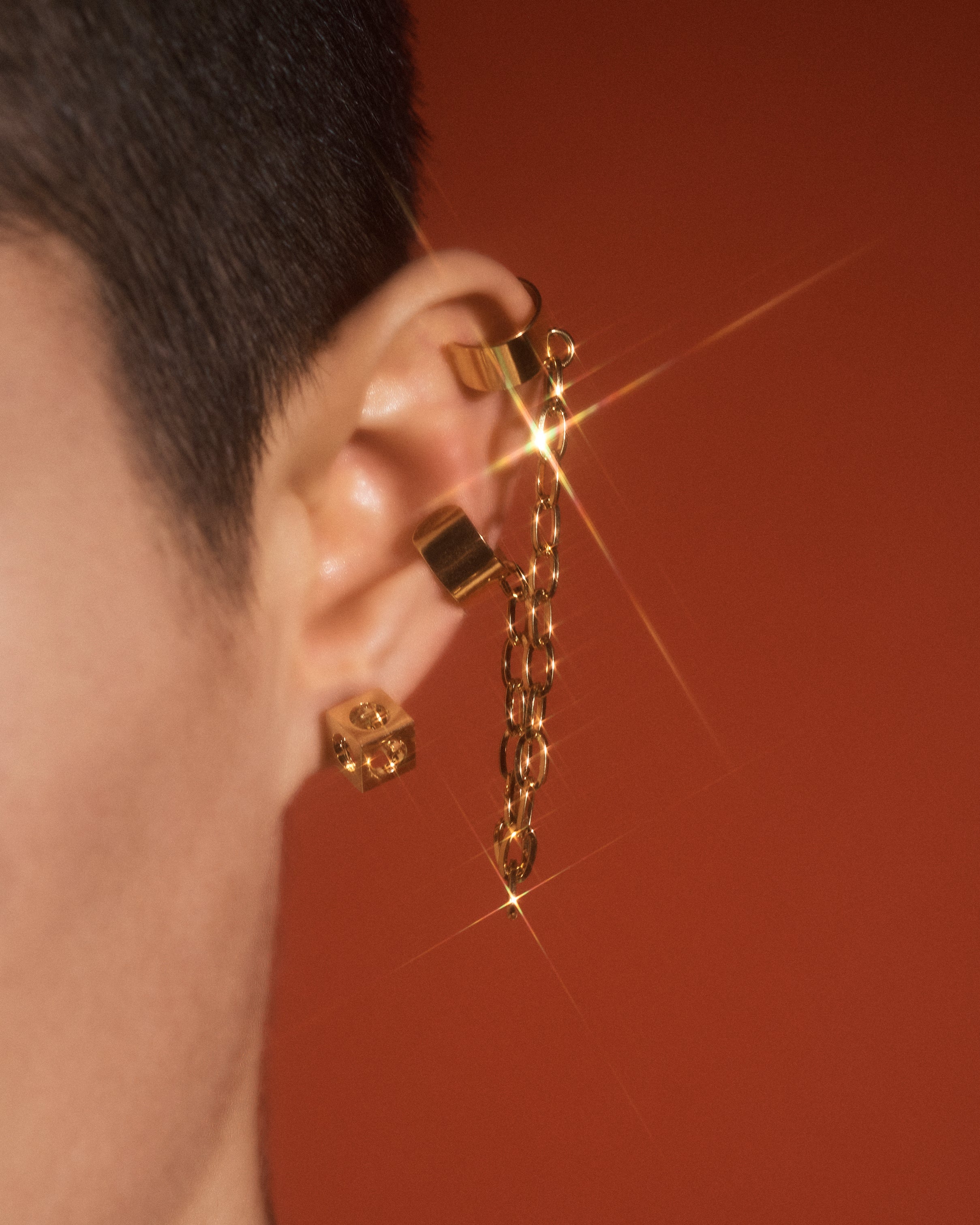 MANCHETTE D'OREILLE ROCK STAR