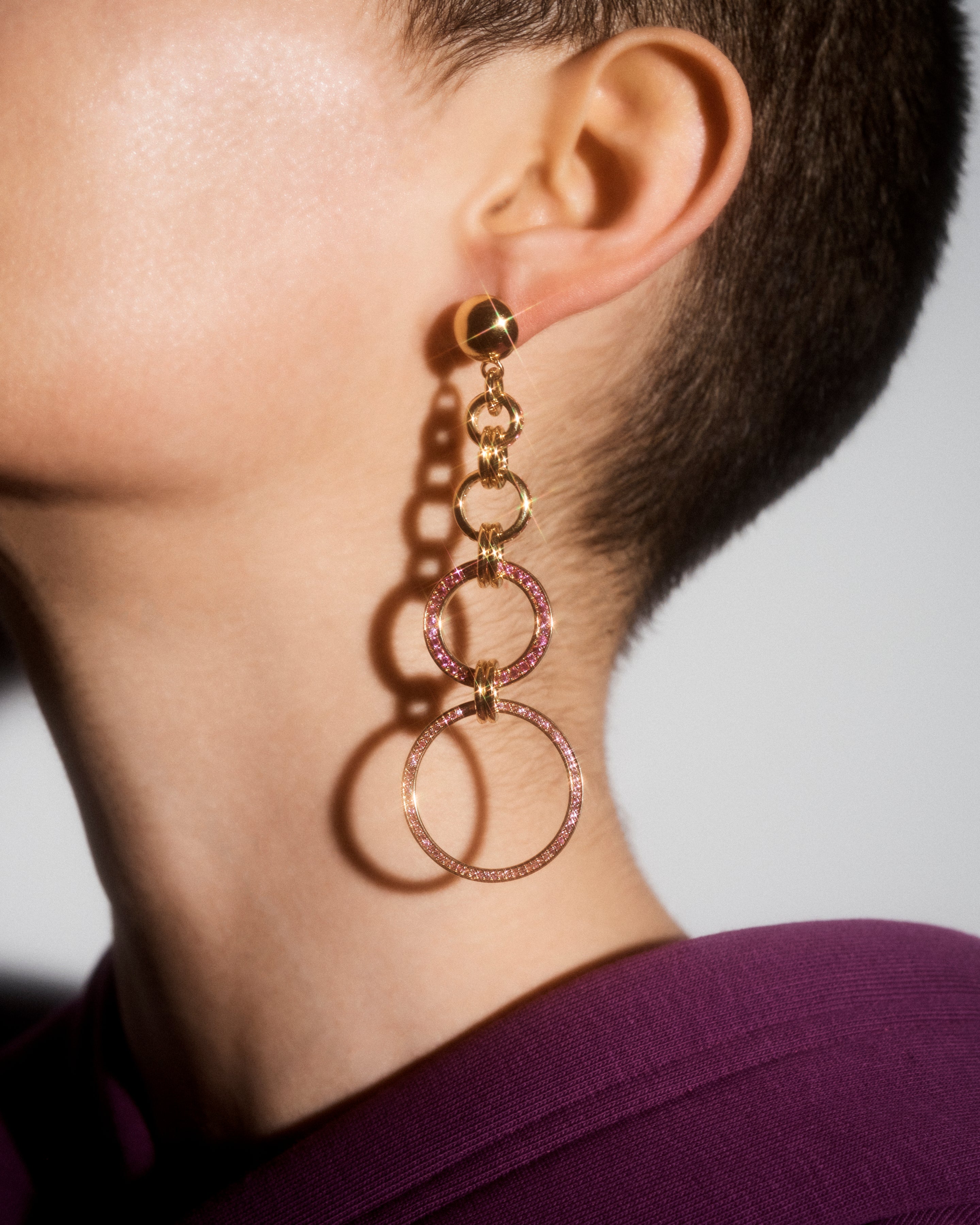 BOUCLES D'OREILLES POUR GROUPE FÉMININ