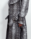 MULTI POCKET TRENCH COAT SNAKE PRINT