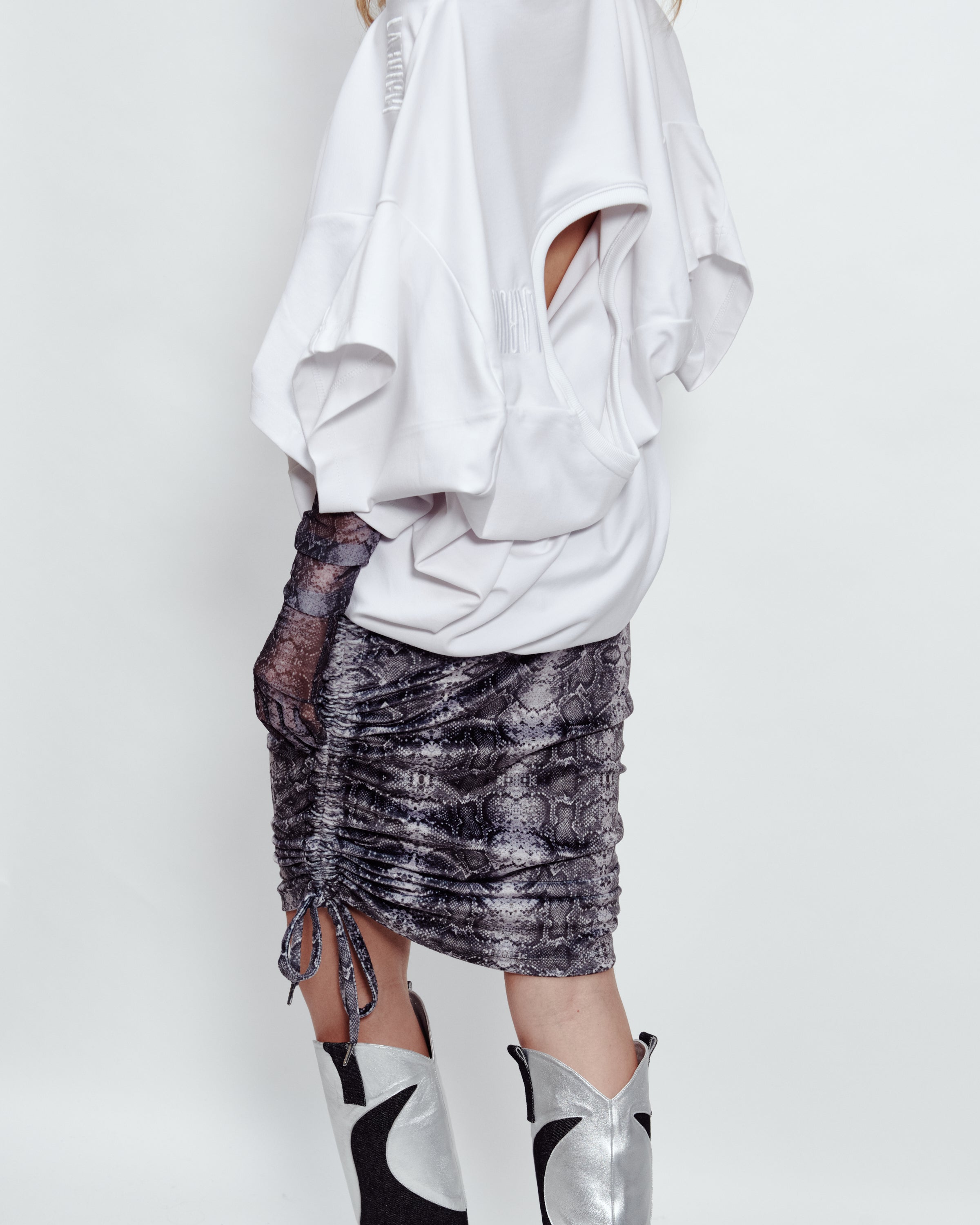 ADJUSTABLE MIDI SKIRT