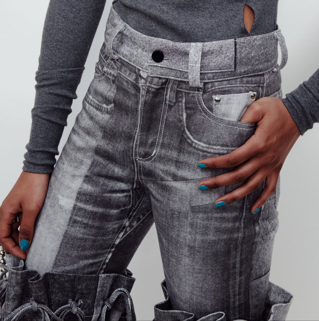 LAYERED CAPRI SHORTS