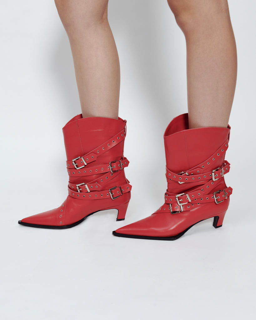 BUCKLE BELT BOOTS