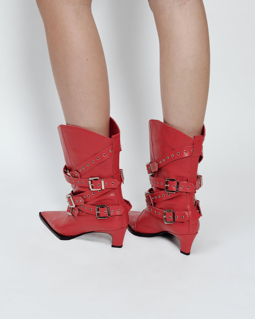 BUCKLE BELT BOOTS