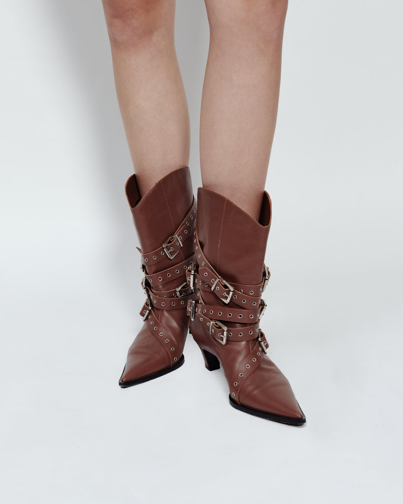 BUCKLE BELT BOOTS