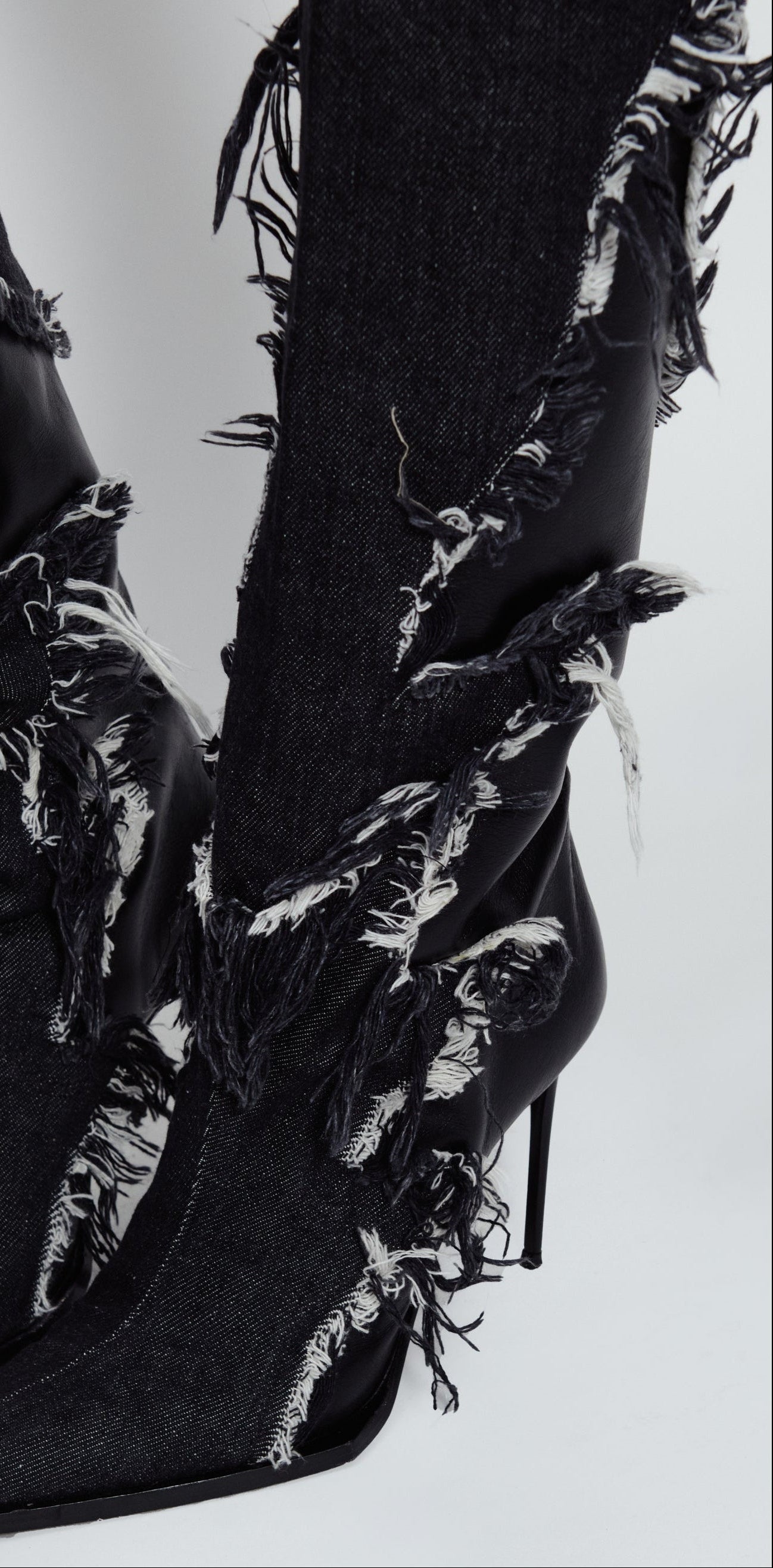 POINTED STILETTO BOOTS