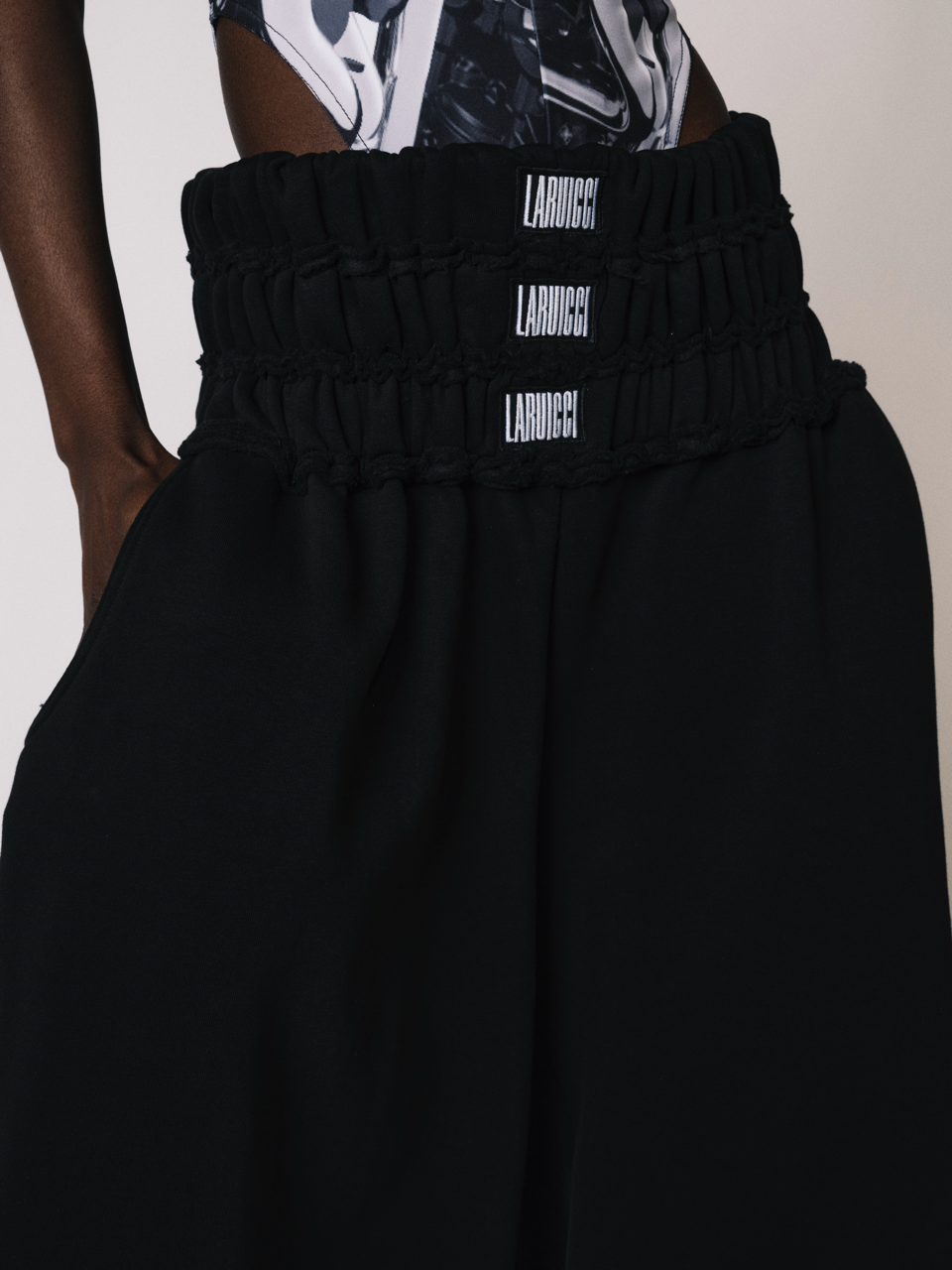 TRIPLE JOGGING PANTS