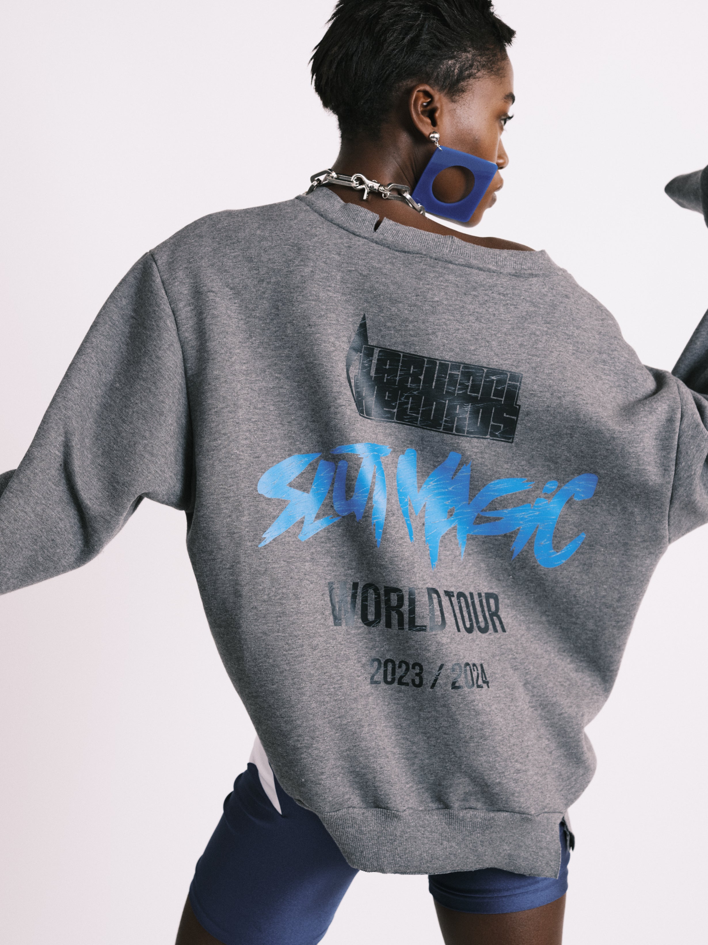 WORLD TOUR CREWNECK