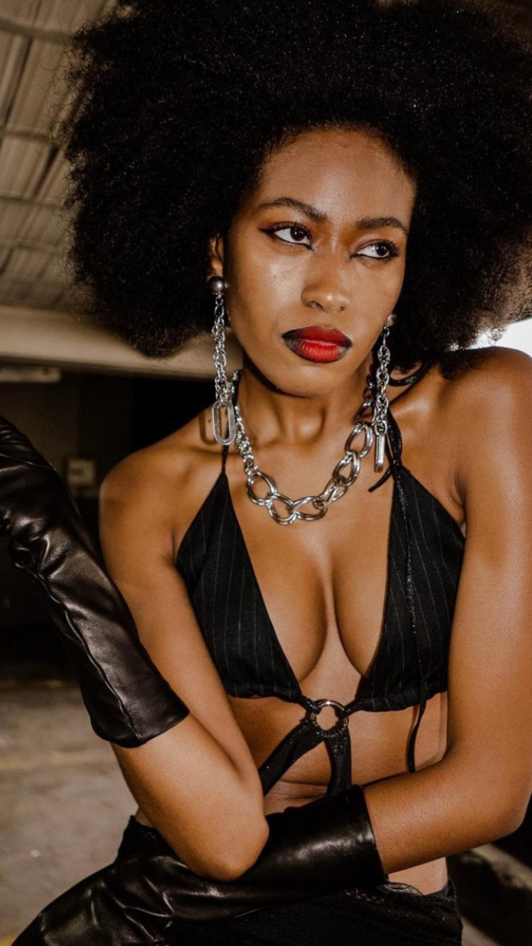 LES BOUCLES D'OREILLES KING